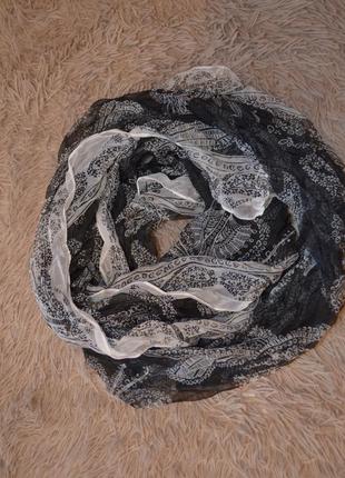 Шелковый черно-белый шарф-хомут1 фото