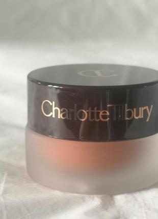 Кремові тіні charlotte tilbury eyes to mesmerise cream eyeshadow у відтінку walk of no shame, 7 мл6 фото