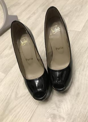 Туфли  christian louboutin