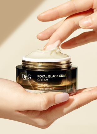Живильний антивіковий крем з муцином чорного равлика dr.g royal black snail cream (50 мл)