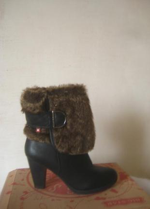 Комфортные и стильные с меховой отделкой, распродажа