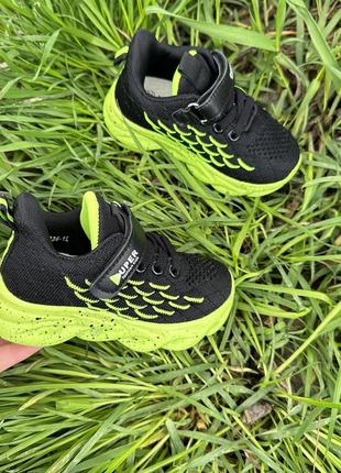 Кроссовки текстильные светящиеся