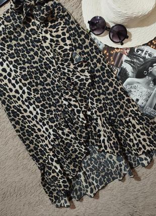 Шикарная юбка-миди леопард с рюшами на запах8 фото