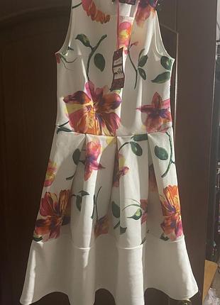 Платье новое с биркой