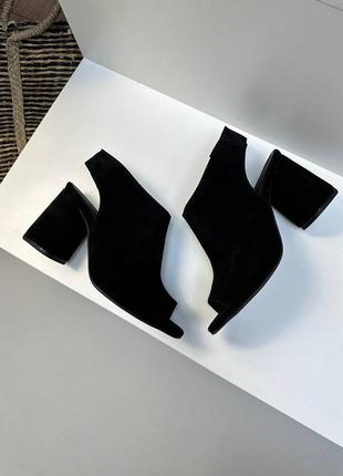 Черные замшевые босоножки на каблуке цвет на выбор5 фото
