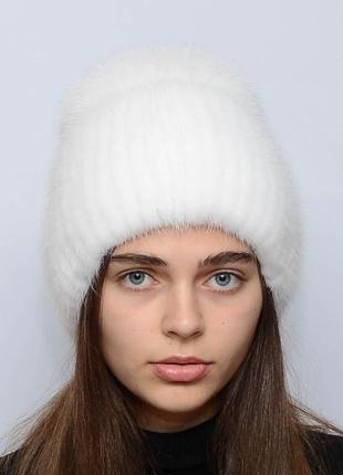 Женская зимняя вязаная норковая шапка бубон-разрез белый