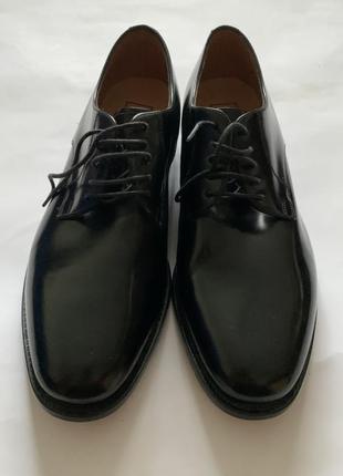 Туфлі loake