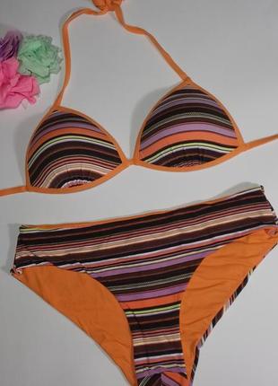 Роздільний безшовний купальник на плотній чашці