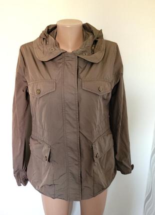 Куртка женская капюшон прячется