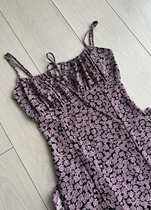 Стильна сукня плаття міді з розрізом в квітковий принт bershka2 фото