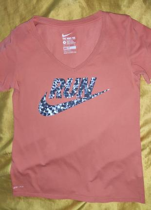 Спорт стоковая оригинальная футболка dri-fit..nike.s-m.6 фото