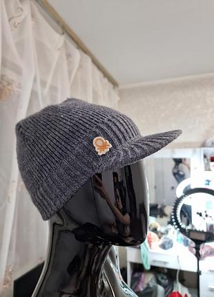Кепка -шапка тёплая  серая