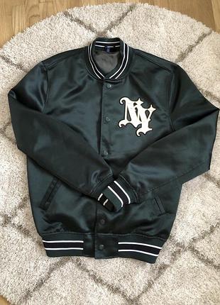 Сатиновый бомбер new york h&amp;m divided
