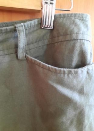 Легкие базовые брюки льняные льняные льняные брюки прямого кроя на лето кюлоты цвета хаки5 фото