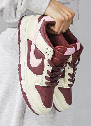 Кросівки жіночі nike sb dunk low prm valentine's day