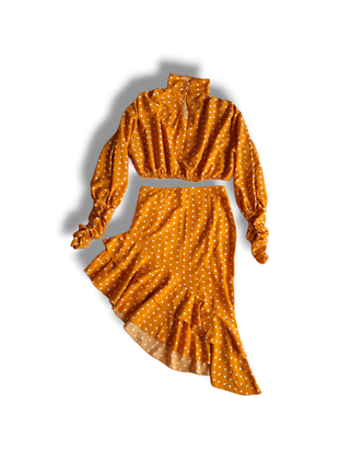 Юбка и блузка в горох, костюм от prettylittlething