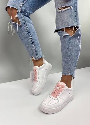 Белые кеды,кожа