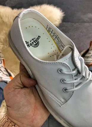 Dr. martens 1461 white, мужские/женские стильные белые туфли мартинс, демисезонные8 фото