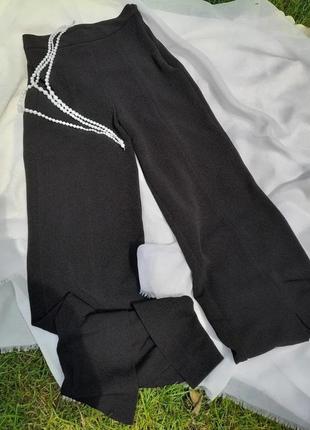 Чорні брюки. чорні елегатні брюки з розрізами. широкі брюки. легкі брюки1 фото