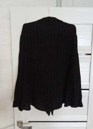 Брендовая новая вискозная блуза с удлиненной спинкой р.22.