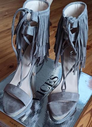 Босоножки vices 35р.