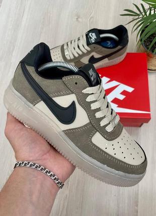 Жіночі кросівки black and pink nike air forces base