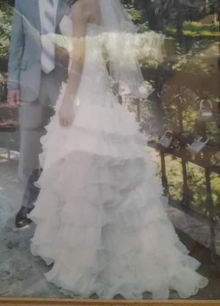 Платье свадебное, цвет слоновой кости, со шлейфом, фата в подарок1 фото