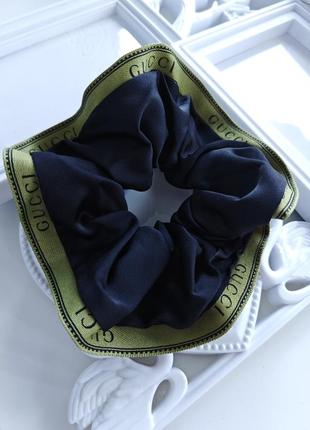 Чорна резинка для волосся, об'ємна, велика