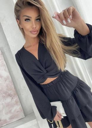 Женский костюм