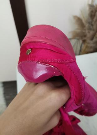Полная ликвидация ❗крутые атласные розовые кроссовки широкий шнурок10 фото