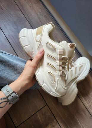 Жіночі кросівки ❤️