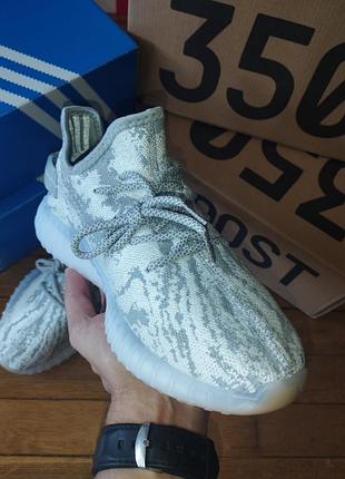 Кросівки adidas yeezy boost