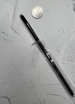 Пензлик для губ paris tools gt15 lip brush