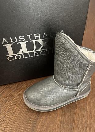 Теплые и мягкие кожаные сапожки  на овчине australia luxe.
