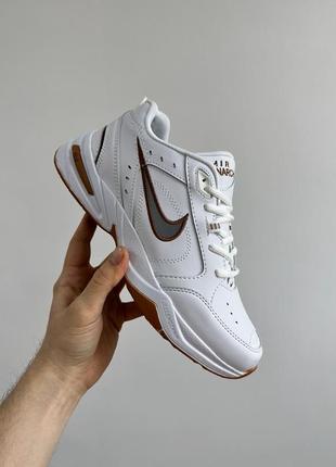 Кроссовки nike air monarch white/brown.