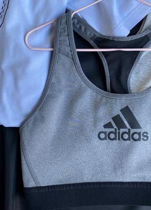 Оригинальный спортивный топ от adidas2 фото