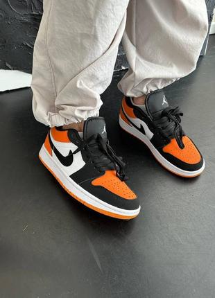 Кроссовки nike air jordan 1 low white black orange3 фото