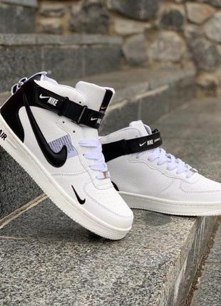 Стильні хутряні кросівки nike air force в білому кольорі /осінь/зима/весна😍