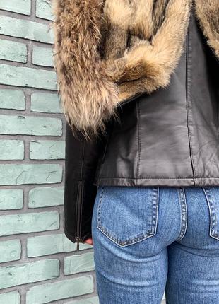 Шкіряна куртка з капюшоном з вовка та канадської лисиці7 фото