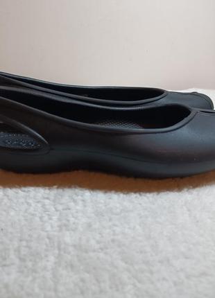 Женские балетки crocs w8 olivia ii flat