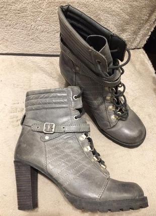 Faith шкіряні черевики ботильйони чобітки 24-24.5 см