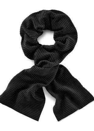 Мягкий флисовый шарф черный 188-34 tcm tchibo, германия