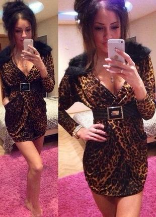 ⛔красивенное платье принт леопард с поясом размер м и л воротник мех съёмный