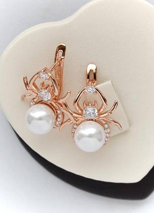 Позолочені сережки павуки перли медичне золото позолоченные серьги пауки паучки жемчуг медзолото подарок