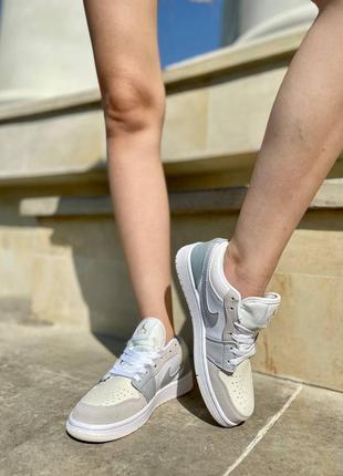 Женские кроссовки топ🏜️