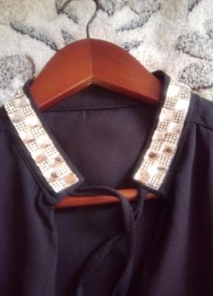 Чорна жіноча блуза з камнями