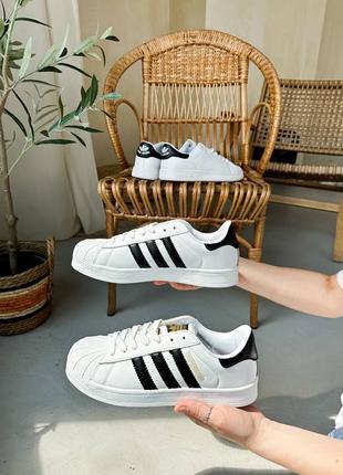 Кросівки adidas superstar white black / жіночі кросівки адідас суперстар білі з чорним демісезонні