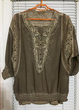 Блузка жіноча.