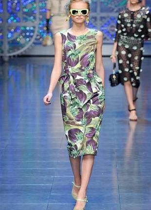 Смакова феєрія: сукня з баклажанами dolche gabbana