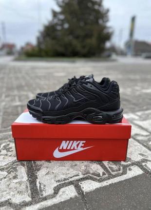 Оригинальн!!️кроссовки nike air max plus tn черные и белые/